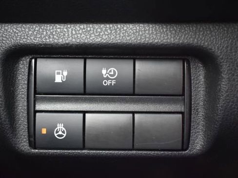 Used 2019 Nissan Leaf S w/ S Charge Package FWD image 18