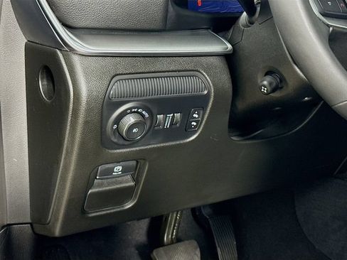 Used 2024 Jeep Wagoneer Series II AWD/4WD image 10