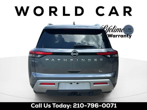 Used 2025 Nissan Pathfinder SL w/ SL Premium Package FWD image 4