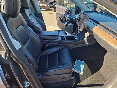 Used 2021 Tesla Model Y Long Range image 20