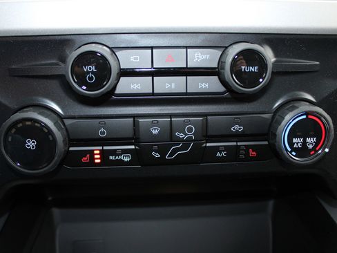 New 2026 Ford F250 XLT w/ XLT Premium Package image 24