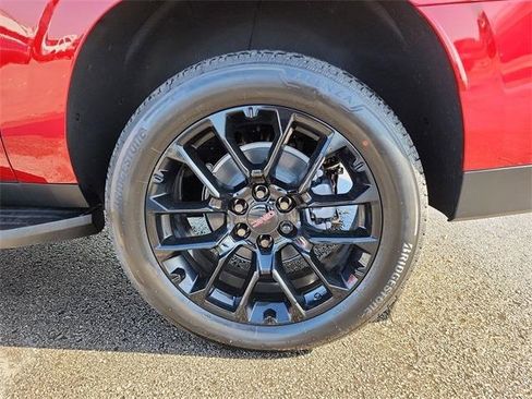 New 2026 GMC Yukon XL Elevation image 28