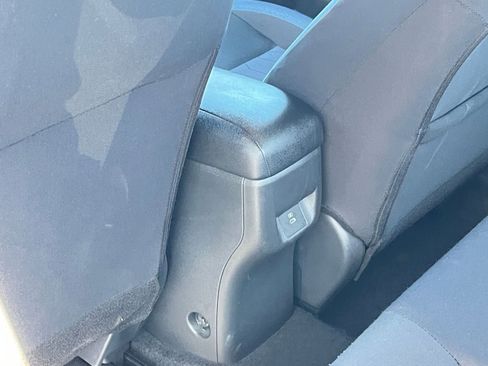 Used 2025 Nissan Versa SV w/ Trunk Package image 23