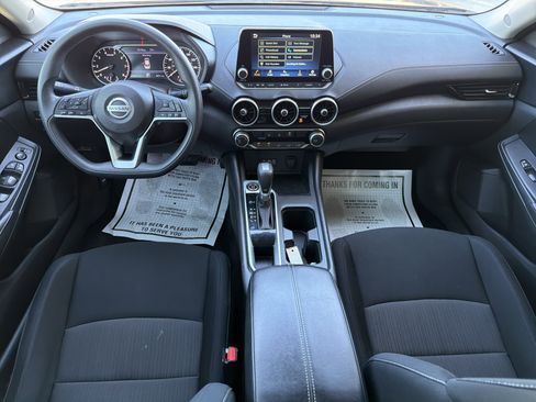 Used 2023 Nissan Sentra SV image 10