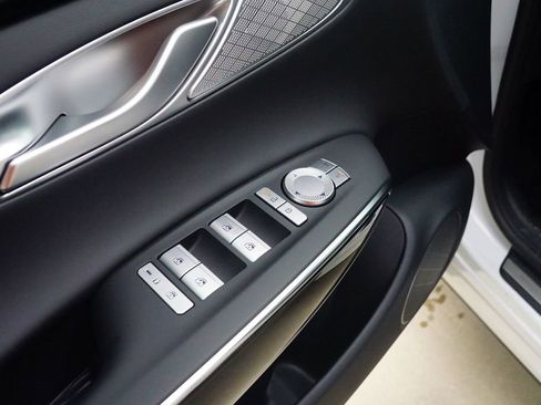 New 2026 Genesis GV70 2.5T image 14