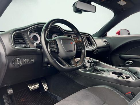 Used 2020 Dodge Challenger R/T Scat Pack w/ T/A Package image 38