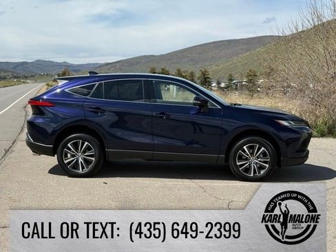 Used 2024 Toyota Venza LE AWD/4WD image 6