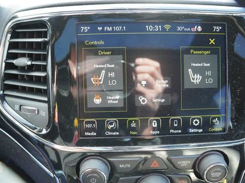 Used 2022 Jeep Grand Cherokee Limited image 7