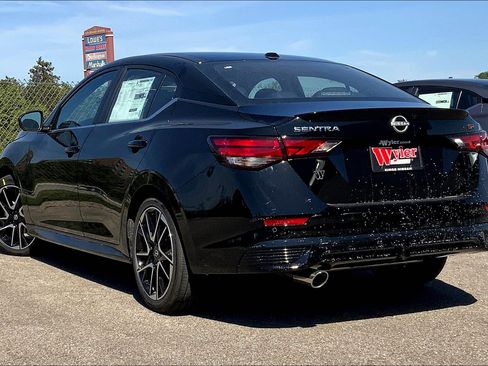 New 2025 Nissan Sentra SR w/ SR Premium Package image 3