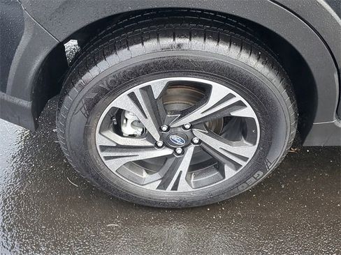 Certified 2025 Subaru Crosstrek 2.0i Premium image 5