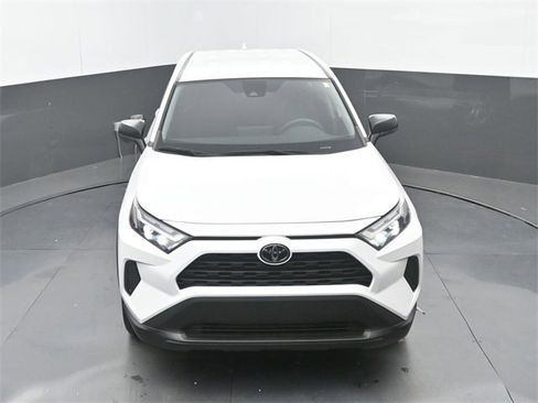 Used 2023 Toyota RAV4 LE image 27