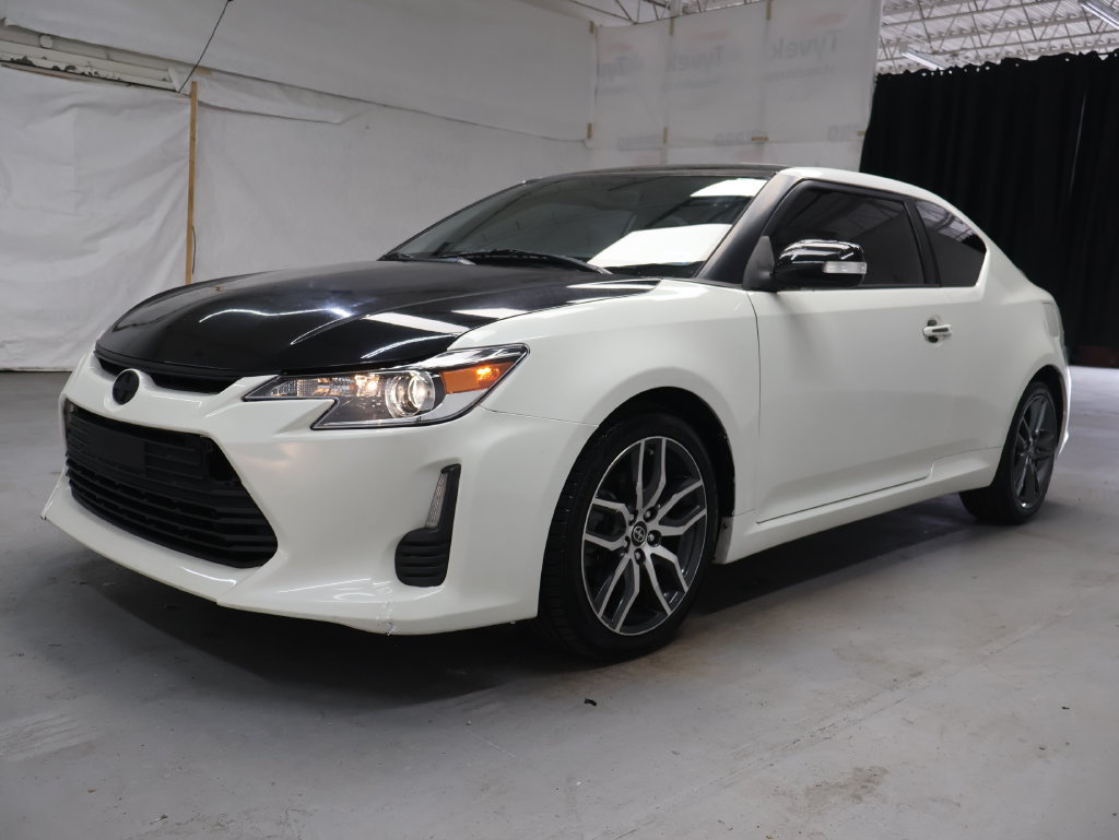 Used 2016 Scion tC FWD image 3