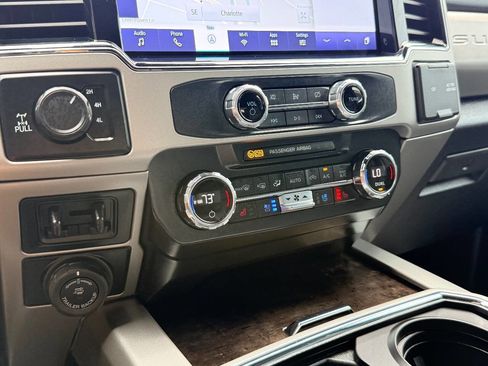 Used 2022 Ford F350 Lariat w/ Tremor Off-Road Package AWD/4WD image 30