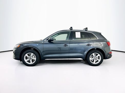 Used 2023 Audi Q5 2.0T Premium w/ Convenience Package AWD/4WD image 4