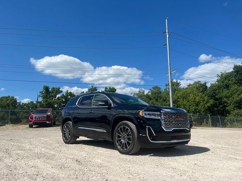 Used 2023 GMC Acadia Denali w/ Black Diamond Edition AWD/4WD image 5