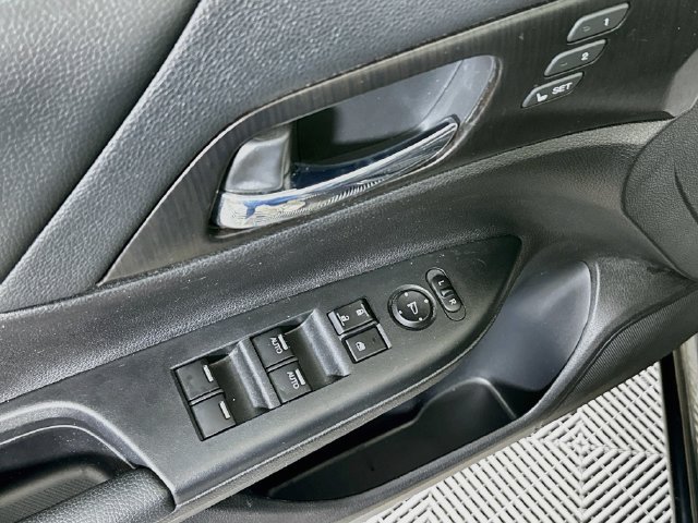 Used 2015 Honda Accord Touring image 23