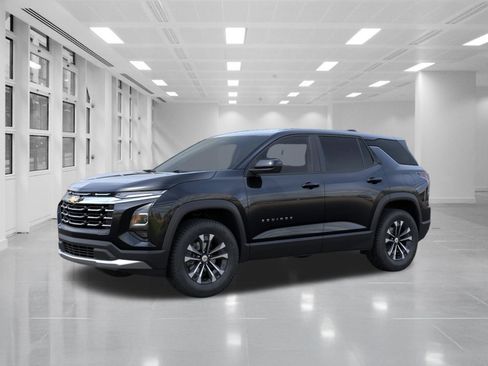 New 2027 Chevrolet Equinox LT w/ Convenience Package II FWD image 3