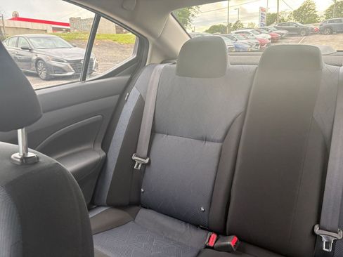 Used 2025 Nissan Versa SV FWD image 37