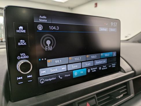 Certified 2025 Honda Pilot Black Edition image 12