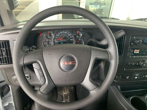 New 2025 GMC Savana 2500 w/ Driver Convenience Package RWD image 34