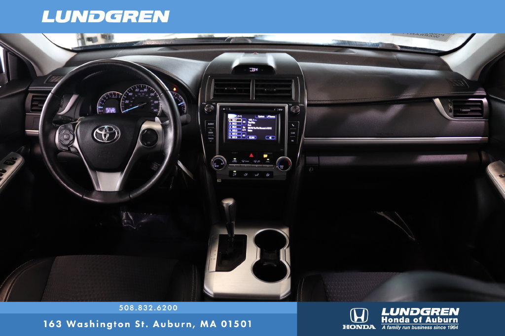 Used 2014 Toyota Camry SE FWD image 17