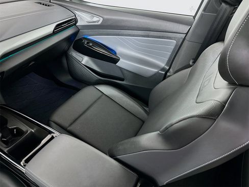 Used 2023 Volkswagen ID.4 Pro S image 23