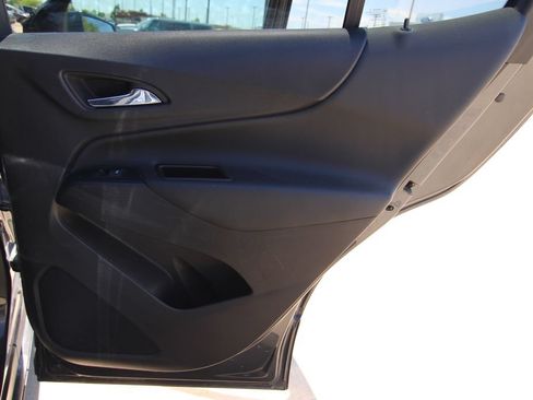 Used 2023 Chevrolet Equinox LT FWD image 37