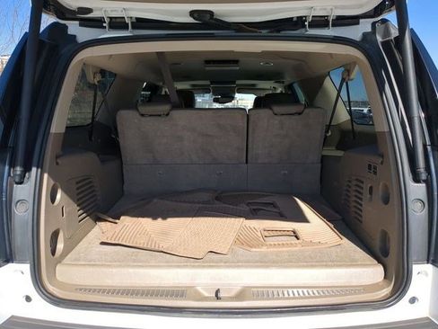Used 2019 GMC Yukon XL SLT w/ Open Road Package AWD/4WD image 32