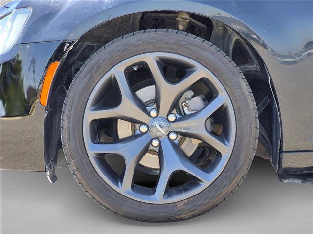 Used 2020 Chrysler 300 Touring w/ Sport Appearance Package RWD image 24