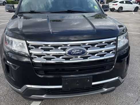 Certified 2019 Ford Explorer Limited w/ Class III Trailer Tow Package FWD image 3
