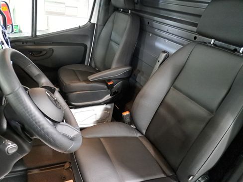 New 2026 Mercedes-Benz Sprinter 2500 image 12