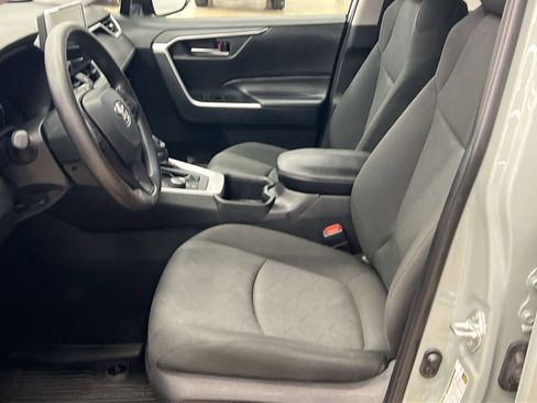 Used 2023 Toyota RAV4 XLE image 8