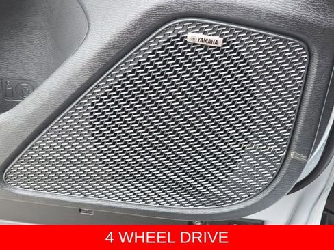 Used 2025 Mitsubishi Outlander AWD image 31