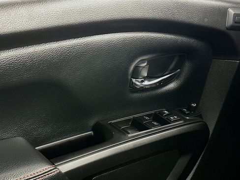 Used 2024 Nissan Titan PRO-4X w/ Pro-4x Convenience Package image 14