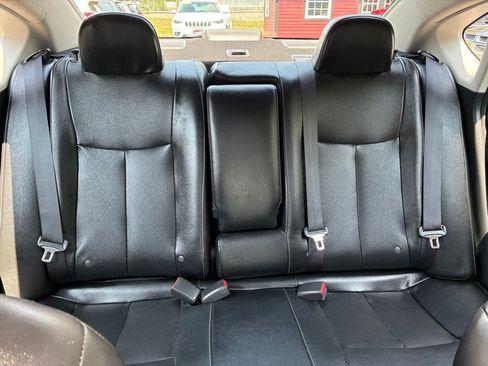 Used 2014 Nissan Sentra SL w/ Premium Package FWD image 20