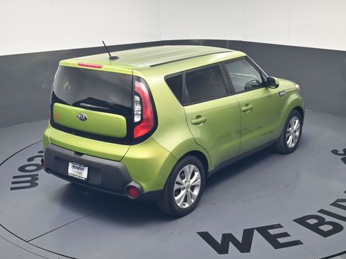 Used 2015 Kia Soul + image 35