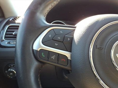 Used 2018 Jeep Compass Limited w/ Navigation Group image 15