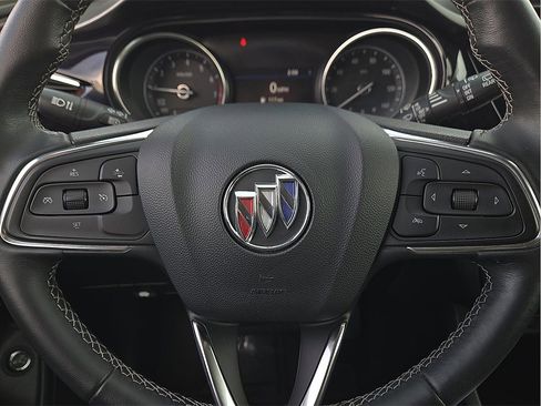 Used 2022 Buick Encore GX Select image 17