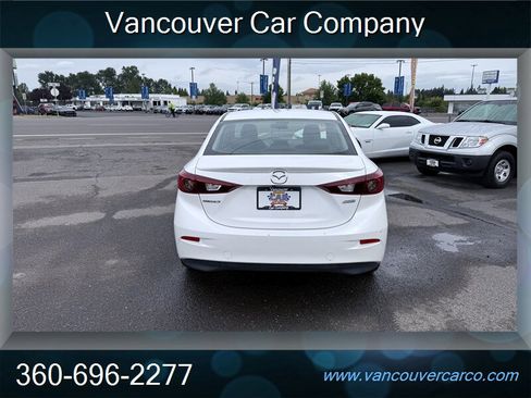 Used 2018 MAZDA MAZDA3 Touring FWD image 7