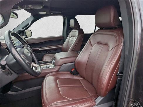 Used 2024 Ford Expedition Limited AWD/4WD image 17
