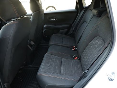 Used 2025 Honda HR-V Sport image 24