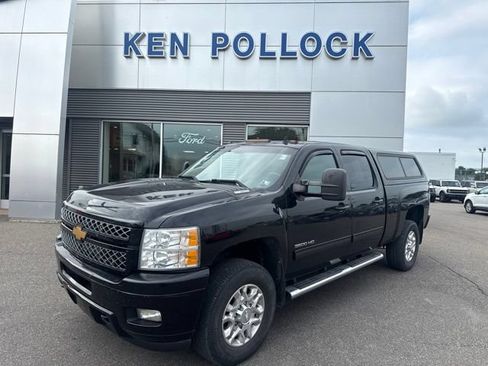 Used 2014 Chevrolet Silverado 3500 LTZ w/ LTZ Plus Package AWD/4WD image 2