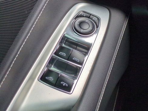 Used 2023 Chevrolet Corvette Stingray w/ Z51 Performance Package image 19