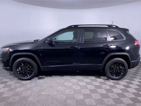 Used 2023 Jeep Cherokee Altitude Lux image 4