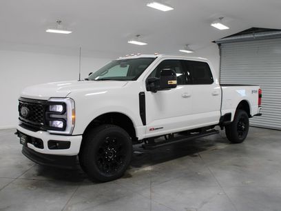 New 2026 Ford F250 Lariat w/ Black Appearance Package