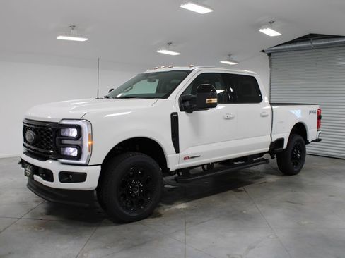 New 2026 Ford F250 Lariat AWD/4WD image 3