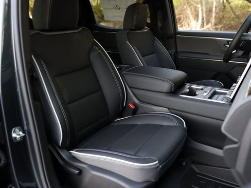 New 2026 GMC Sierra EV Elevation image 35