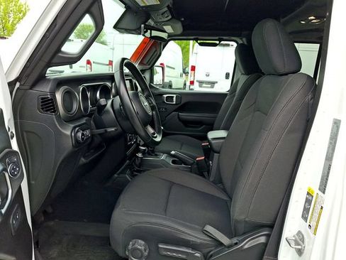 Used 2022 Jeep Wrangler Unlimited Sport AWD/4WD image 17