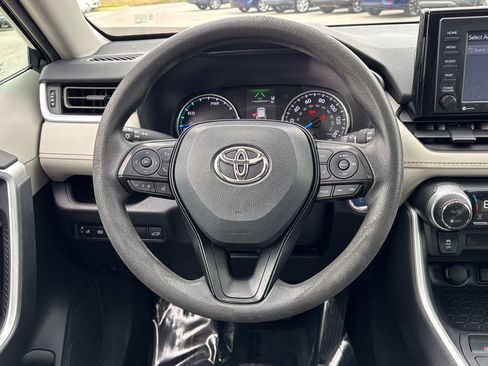 Certified 2022 Toyota RAV4 XLE image 29
