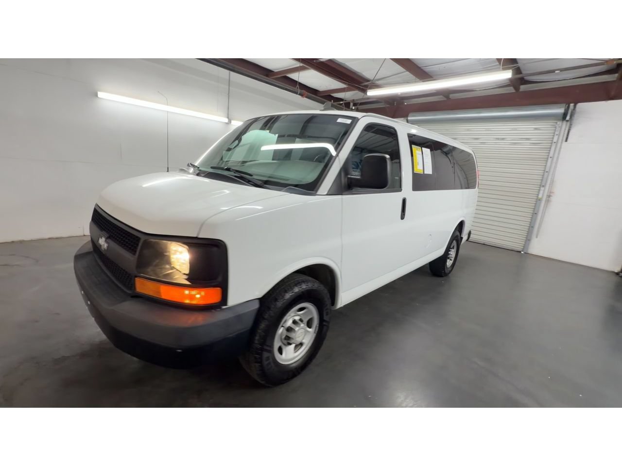 Used 2016 Chevrolet Express 2500 LS RWD image 4